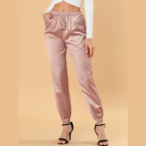 ❄️ 3/$25 ✨HOST PICK✨🆕Pretty Pink Satin Joggers - New with Tags! - Picture 2 of 13